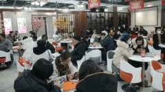 <b>设想师还会按照客户需求供给专业</b>